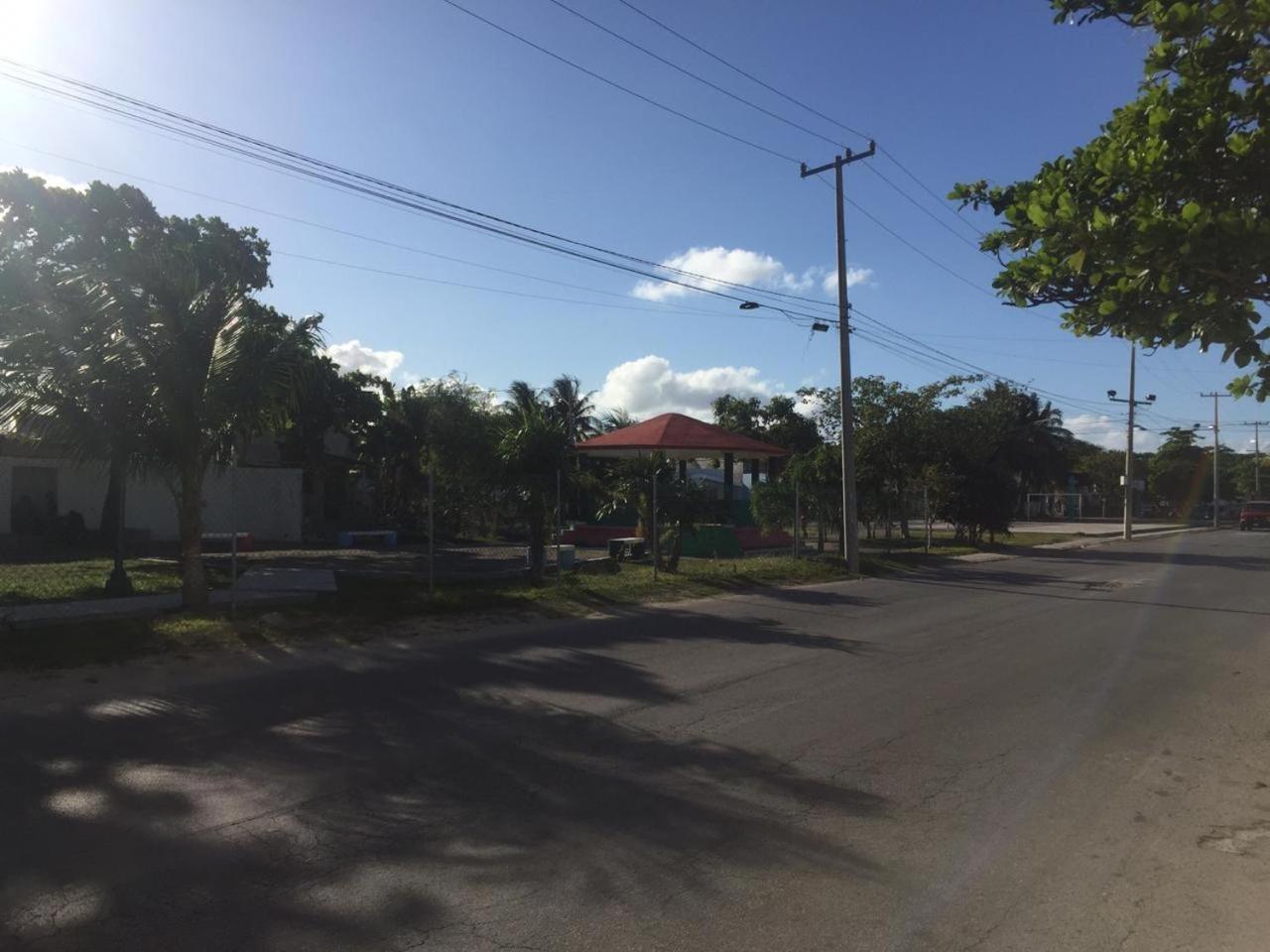 777 Lenderman Hostal 777 Apartment Cancun Exterior photo